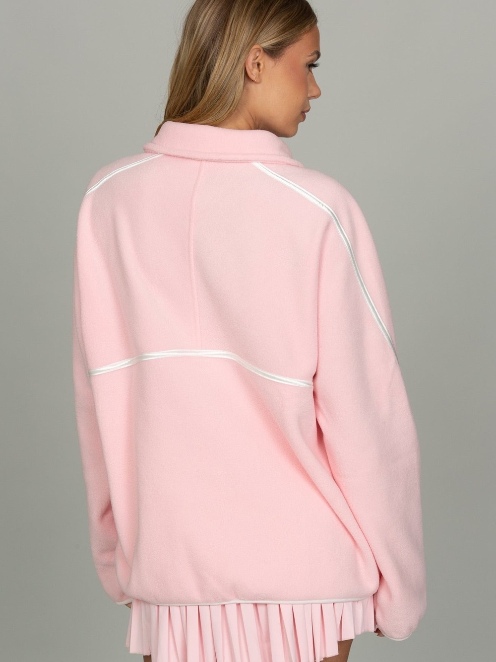 GOLD HINGE | Almond Blossom Minimalistic Half-Zip Pullover - Picture 3 of 7